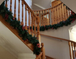 Best Artificial Christmas 6Ft Red Decorated Christmas Garland Bannister Staircase Fireplace - thumbnail 5