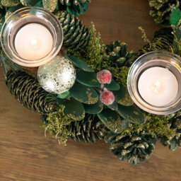 Samuel Alexander 33Cm Christmas Bauble Quartet Candle Holder With Pinecones And Red Berries - thumbnail 6