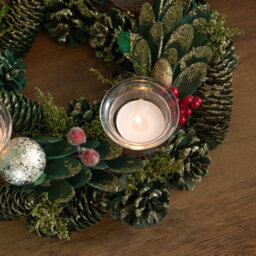 Samuel Alexander 33Cm Christmas Bauble Quartet Candle Holder With Pinecones And Red Berries - thumbnail 5