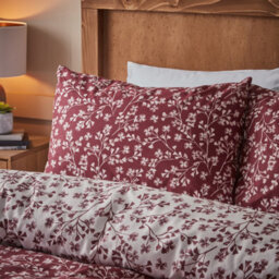 Catherine Lansfield Brushed Grace Floral Leaf Cotton Reversible Duvet Cover Set With Pillowcase Red - thumbnail 3