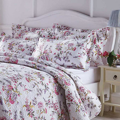 Flower Garden Quilted Bedspread Size King - Pink And Lilac Floral Design Summer Bedding Set With Matching Pillow Shams