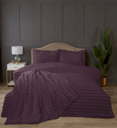 Rapport Home Chunky Ribbed Fur Polyester  Fur Duvet Set King Burgundy