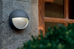 Stylish Outdoor Ip54 Wall Sconce With Graphite Finish And Led Bulb - thumbnail 2