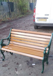 Jardine Sandringham Bench British Made, High Quality Cast Aluminium Garden Furniture - L126 X W68 X H82 Cm - thumbnail 3