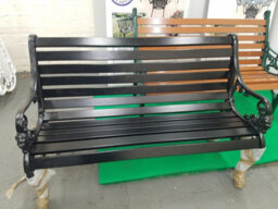 Jardine Sandringham Bench British Made, High Quality Cast Aluminium Garden Furniture - L126 X W68 X H82 Cm - thumbnail 6