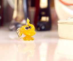 Novecrafto Handcrafted Mini Yellow Glass Elephant Figurine Elegant Home Decor - thumbnail 4