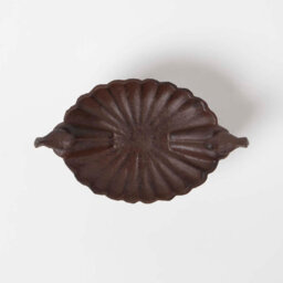 Homescapes Brown Decorative Birds Scalloped Oval Bird Bath Cast Iron - thumbnail 4