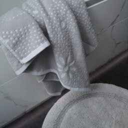 Allure Bath Fashions Sculpted Floral Patterned Hand Towel - Dove Grey - thumbnail 3