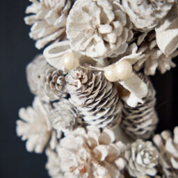 White Pinecone Festive Decor Autumn-Winter Front Door Wreath Christmas Wreath 30Cm - thumbnail 4