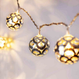 Lights 4 Fun 2.25 M Indoor Silver Moroccan Globe Fairy Lights - 16 Warm White Led Plug-In String With 3 M Lead And Low Voltage