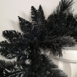 Samuel Alexander 6Ft (1.8M) Premier Pvc Plain Black Tipped Artificial Christmas Halloween Garland - thumbnail 5