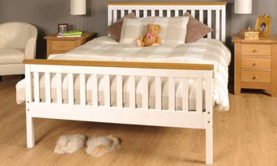 Comfy Living 4Ft6 White Wooden Bed Frame With Caramel Bar - image 1