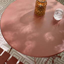 Furniturebox Cabo Garden Bistro Set, 2 Seat Metal Garden Table & Chairs Bistro Table Set, Balcony Outdoor Patio Bistro Set - Pink - thumbnail 5