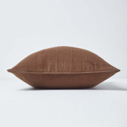 Homescapes Cotton Rajput Ribbed Chocolate Cushion Cover, 60 X 60 Cm - thumbnail 2