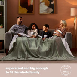 Silentnight Snugsie Giant Blanket - Green - thumbnail 3