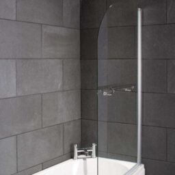 Plum&clay Poca Left Hand Acrylic Space Saver Bath With Bath Screen, Front Panel & End Panel (L)1690mm (W)690mm - thumbnail 2