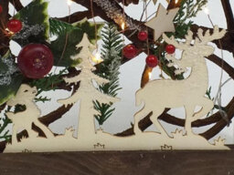 Shatchi Prelit Wooden Square Frame Tabletop Decorations Xmas With Leaves Pine Cones Berries 3D Nordic Scene,30Cm - thumbnail 5