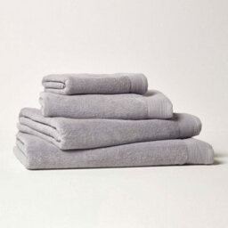 Homescapes Dove Grey 100% Combed Egyptian Cotton Set Of 2 Face Cloths 700 Gsm - thumbnail 2