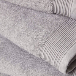 Homescapes Dove Grey 100% Combed Egyptian Cotton Set Of 2 Face Cloths 700 Gsm - thumbnail 3