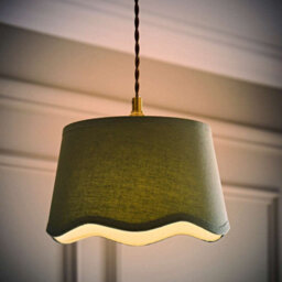 Valuelights Mabel Small Sage Scallop Edge Linen Lamp Shade (D)25Cm - thumbnail 3