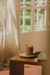 Cosmic Scented Candle 50H, Woddy And Amber Scent, Long Lasting, Essentials Collection - thumbnail 4