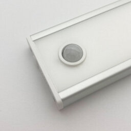 305mm Rechargeable Kitchen Cabinet Led Light With Pir Sensor - Natural White - thumbnail 4
