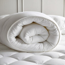 Imperial Rooms 7.5 Tog Duvet, Double 200X200Cm All-Season Comfort, Breathable & Allergy-Resistant Hollowfibre - thumbnail 1