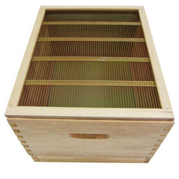 Actiasbee Langstroth Beehive In New Zealand Pine, Traditional Beekeeping Hive With Brood & Super Boxes - thumbnail 4