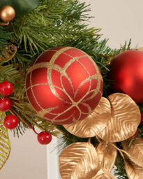 WeRChristmas 12Ft Pre Lit Natural Fir Christmas Garland Ideal For Mantels Staircases And Feature Walls - thumbnail 5
