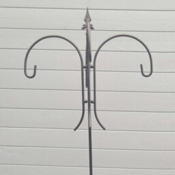Poppy Forge Four Way Bird Crook - Wild Bird Feeding Station - Solid Steel - W62.5 X H221 Cm - Powder Coated Black - thumbnail 3