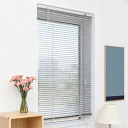 Garden Sanctuary Aluminium Horizontal Silver Coated Venetian Blind Shade 50Cm(W) X 130Cm(H) - thumbnail 2