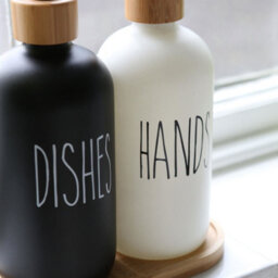 Harbour Housewares Glass Hand & Dish Soap Dispenser 500Ml With Bamboo Tray - Set Of 2 - Refillable Kitchen Bathroom White Black - thumbnail 6