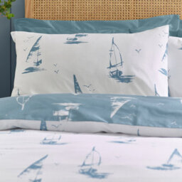 Catherine Lansfield Salcombe Boats Reversible King Duvet Cover Set With Pillowcases Soft Blue - thumbnail 3