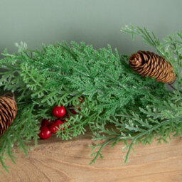 Samuel Alexander 1.50M Pine And Red Berry Christmas Garland With Pinecones - thumbnail 2
