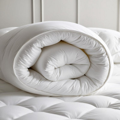 Imperial Rooms 7.5 Tog Duvet, Single 135X200Cm All-Season Comfort, Breathable & Allergy-Resistant Hollowfibre - image 1