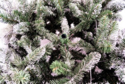 Shatchi 4Ft Green Helsinki Snow Covered Christmas Tree - thumbnail 3