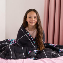 Ohs Kids Gaming Weighted Blanket, Black - 3Kg - thumbnail 2
