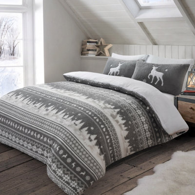 Velosso Teddy Fleece Duvet Cover & Pillowcase Set, Cosy Winter Bedding, Nordic Reindeer Pattern, Festive Scandinavian Style Decor - Grey