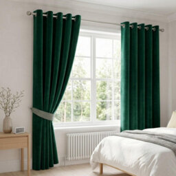 Luxury Living Velvet Thermal Blackout Eyelet Curtains Ready Made Pair Green - thumbnail 5