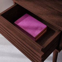 Sweeek - Pair Of Scandi-Style Bedside Tables With Grooved Wood Effect Walnut 29X40X50.5 Cm - Madere - thumbnail 7