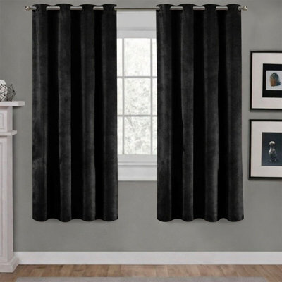 Aspire Homeware Black Blackout Velvet Curtain Thermal Insulated Eyelet Window Curtain Pair (W)168Cm X (D)137Cm