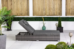 Giardino Giradino Grey Rattan Sun Loungers Set Of 2 With Side Table - Garden Patio Furniture Sun Bed 6 Positions, Cover Incl - thumbnail 5