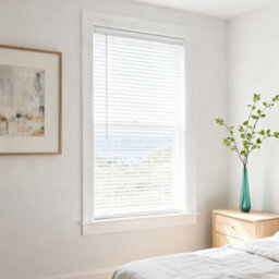 Garden Sanctuary Aluminium Horizontal White Coated Venetian Blind Shade 70Cm(W) X 130Cm(H) - thumbnail 2
