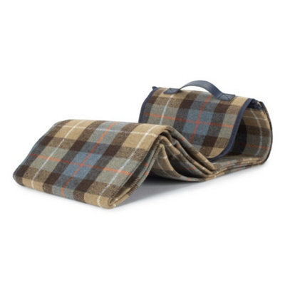Red Hamper H206 Luxury Ravenstor Picnic Blanket - image 1