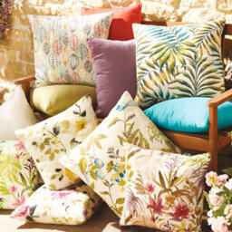 2 X Amethyst Summer Scatter Cushions - Square Filled Pillows For Home Garden Sofa, Chair, Bench, Seating Furniture - 43 X 43Cm - thumbnail 3