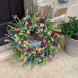 "13.7"" Multicolour Artificial Wildflower & Lavender Spring Wreath - Front Door & Home Wall Decor" - thumbnail 3