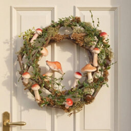 Garden Greatness Woodland Mushroom Decorative Wreath - thumbnail 1