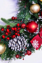 Christmas Tree World 50Cm Decorated Mixed Pine Wreath With Red & Gold Baubles - thumbnail 6