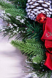 Christmas Tree World 50Cm Decorated Mixed Pine Wreath With Red & Gold Baubles - thumbnail 7