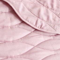 Catherine Lansfield Scallop Waves Quilted 240X260Cm Bedspread Pink - thumbnail 2
